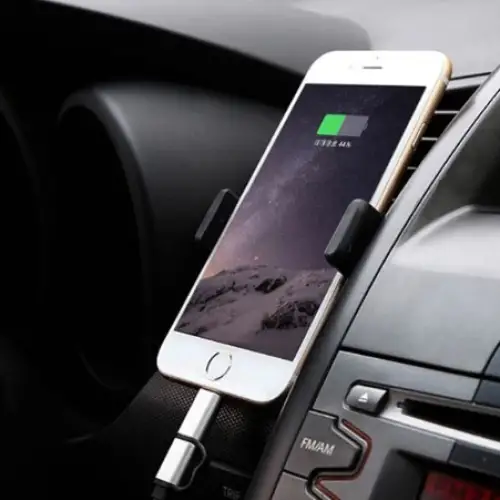 Araba Klimasına Takılan Telefon Tutucu Kıskaç