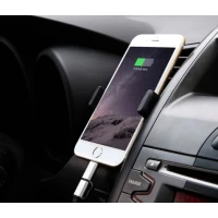 Araba Klimasına Takılan Telefon Tutucu Kıskaç